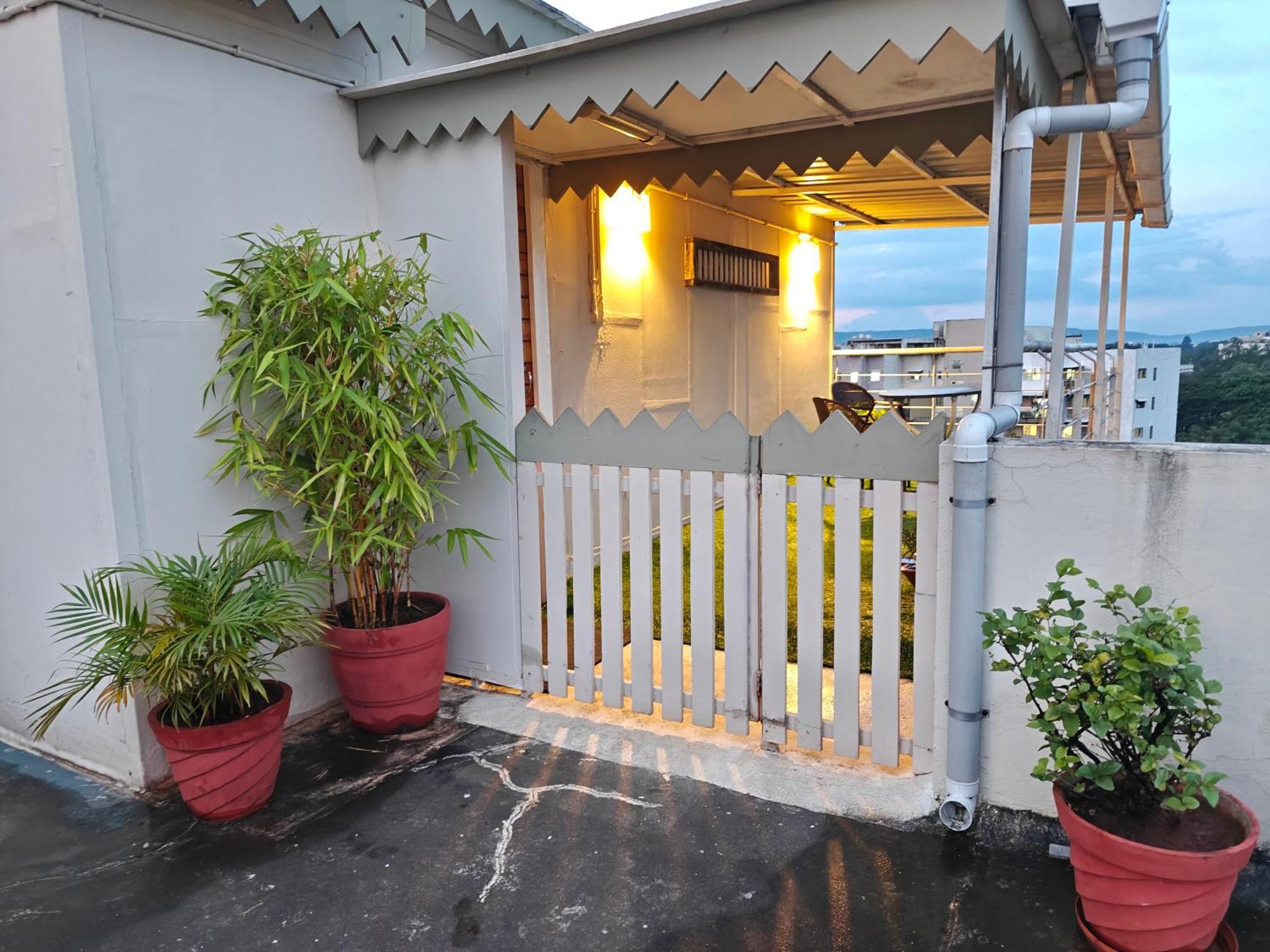 Chandralok Service Apartments Kolhapur Ngoại thất bức ảnh