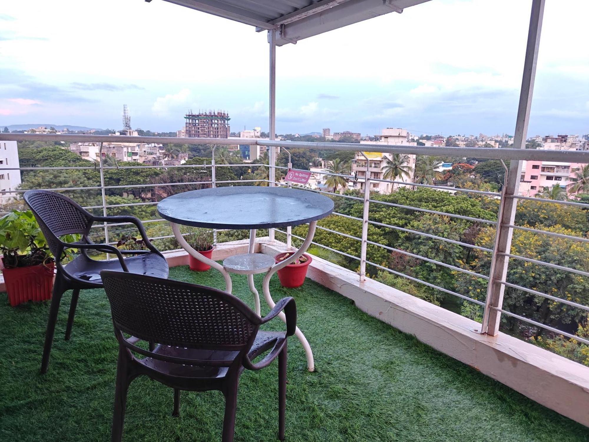 Chandralok Service Apartments Kolhapur Ngoại thất bức ảnh