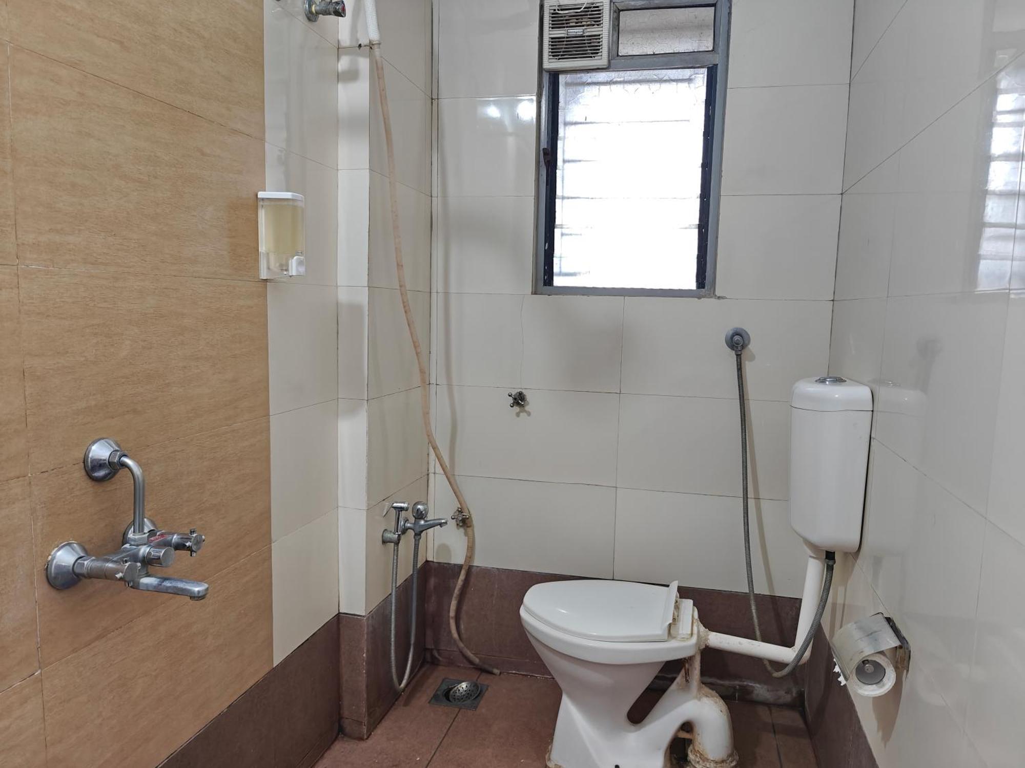 Chandralok Service Apartments Kolhapur Ngoại thất bức ảnh